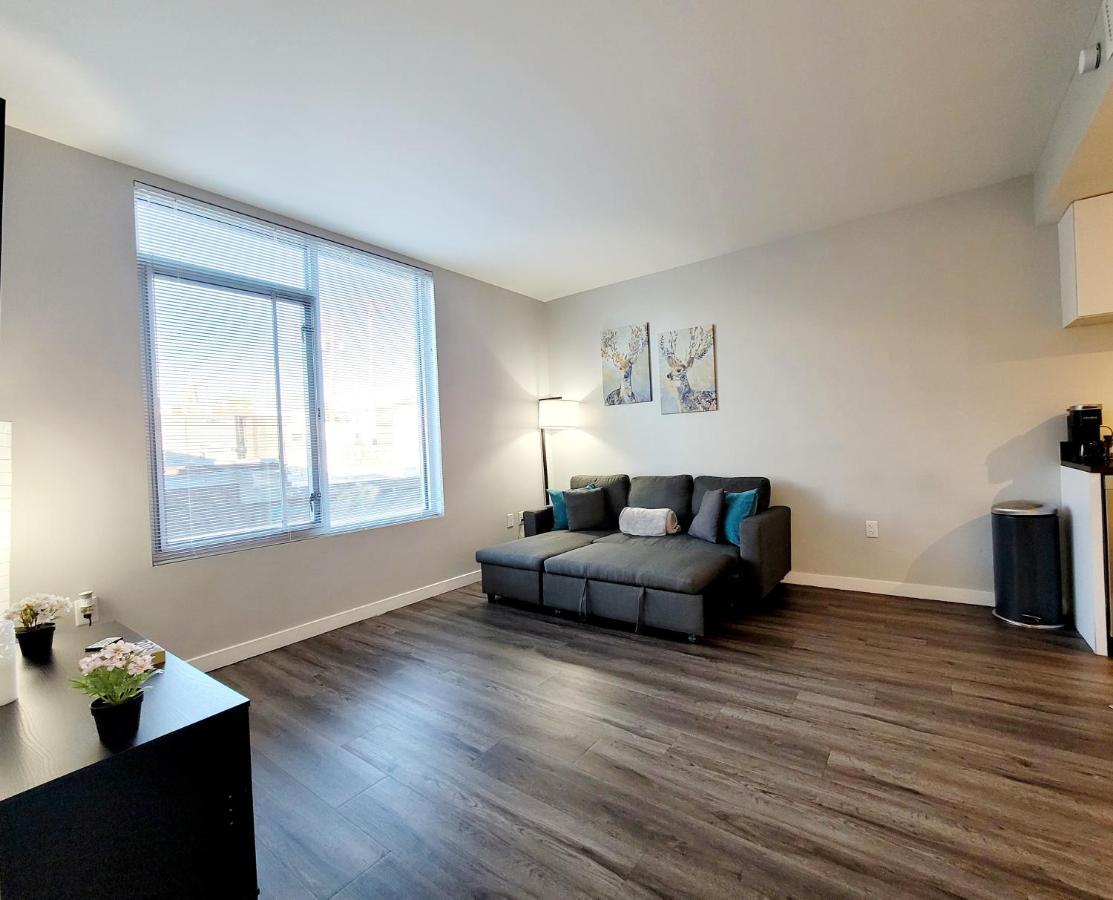 Downtown Luxury Minutes From Everything Apartment