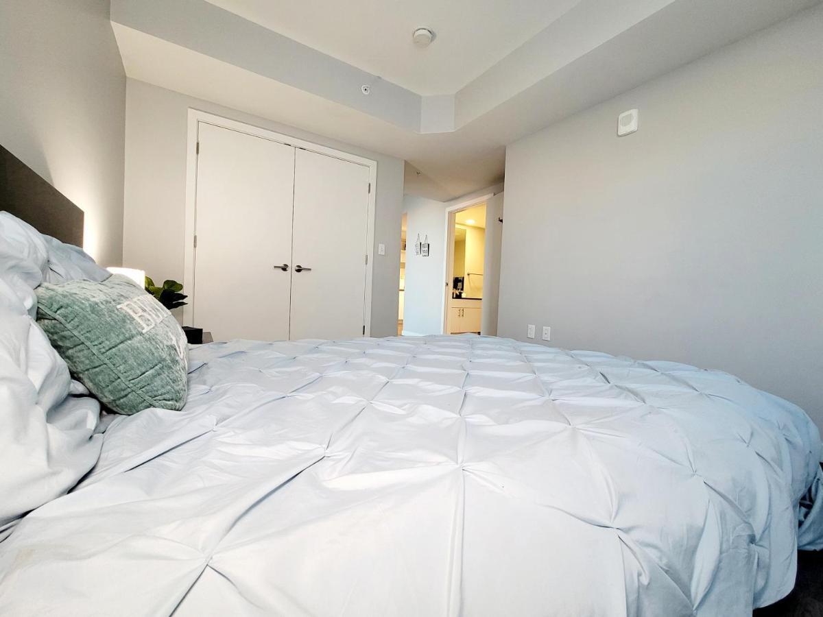 Downtown Luxury Minutes From Everything