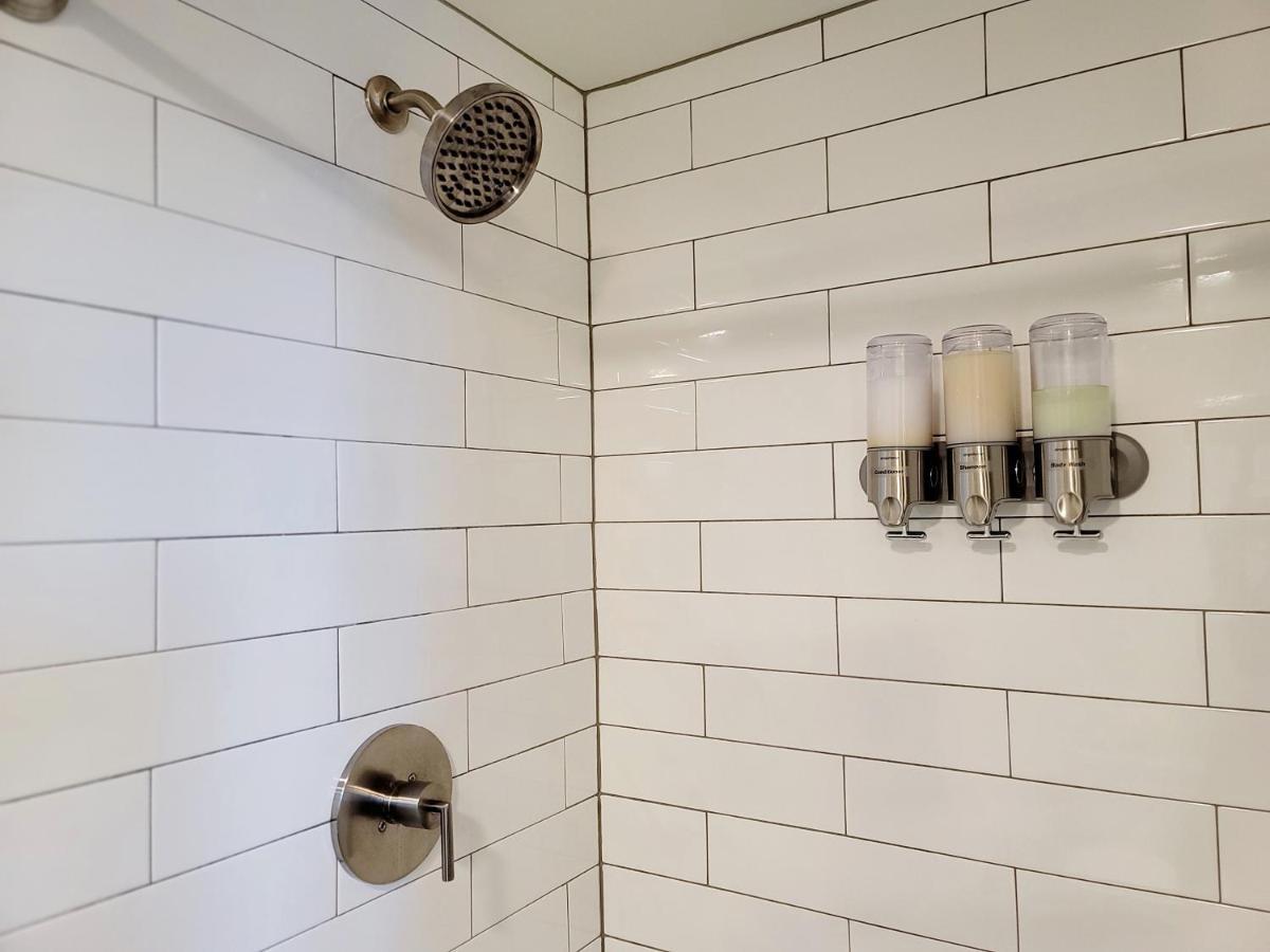Downtown Luxury Minutes From Everything Apartment *