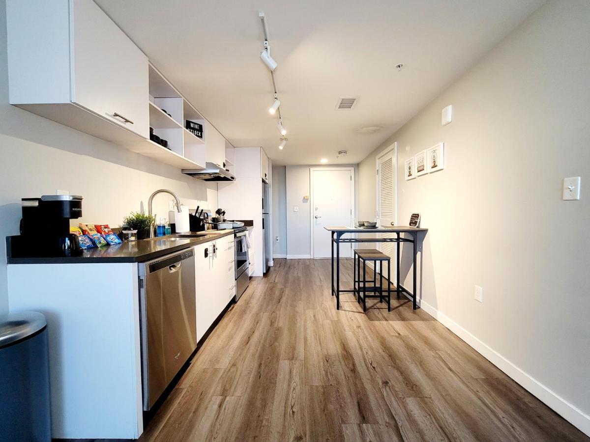 Apartment Downtown Luxury Minutes From Everything *